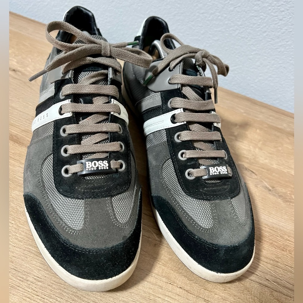 Hugo Boss Leather Sneakers, Men’s Size 13, Black Grey